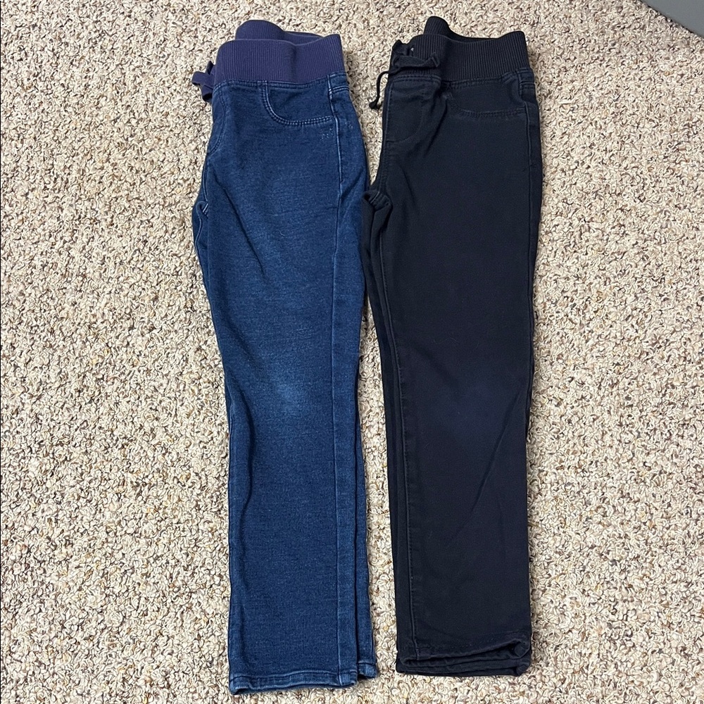 ⭐️3/$20 Arizona Jean Company Kids' Jeans in Blue and Black